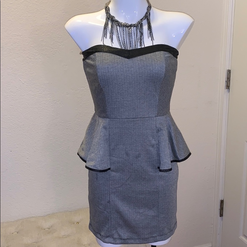 🆕 Herringbone fabric print dress